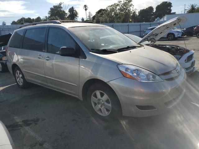 2009 Toyota Sienna CE