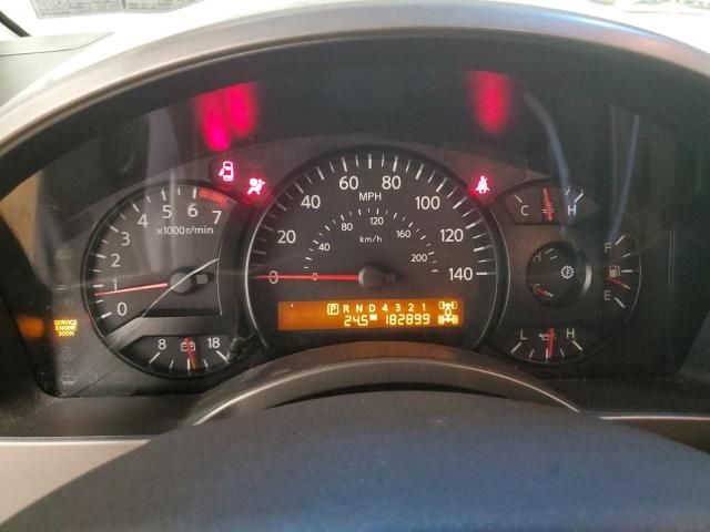 2004 Nissan Titan XE