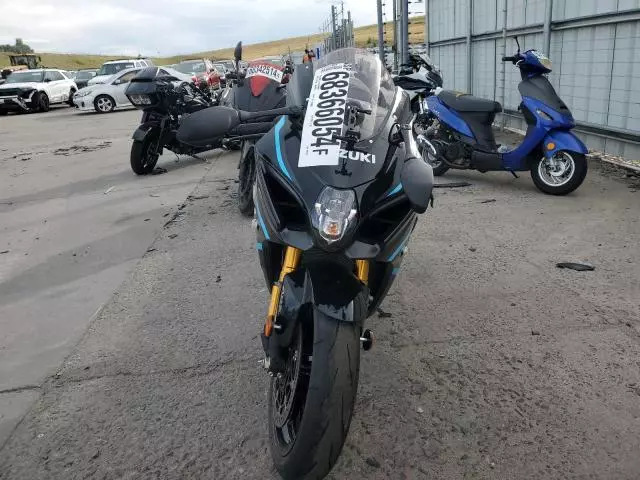 2024 Suzuki GSX-R1000 R