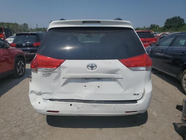 2013 Toyota Sienna XLE