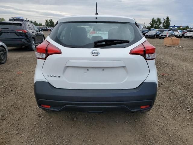 2018 Nissan Kicks S