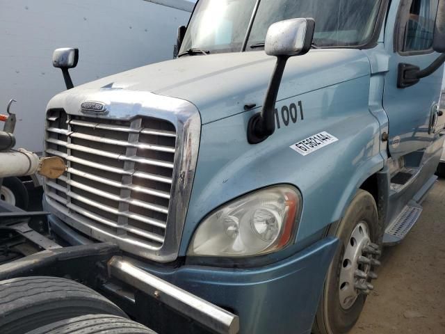 2013 Freightliner Cascadia 125