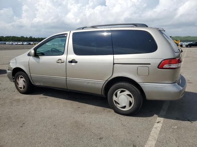 2003 Toyota Sienna LE