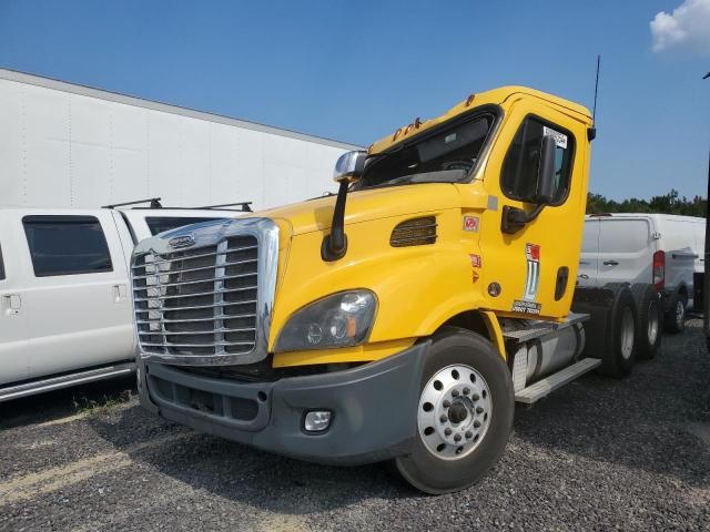 2018 Freightliner Cascadia 113