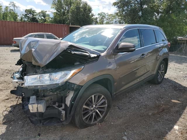 2018 Toyota Highlander SE