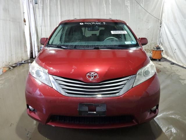 2012 Toyota Sienna XLE