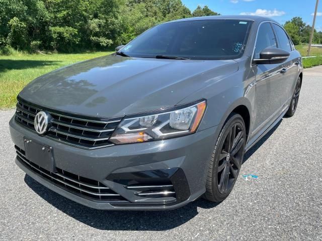 2017 Volkswagen Passat R-Line