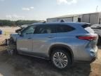 2021 Toyota Highlander Hybrid Platinum