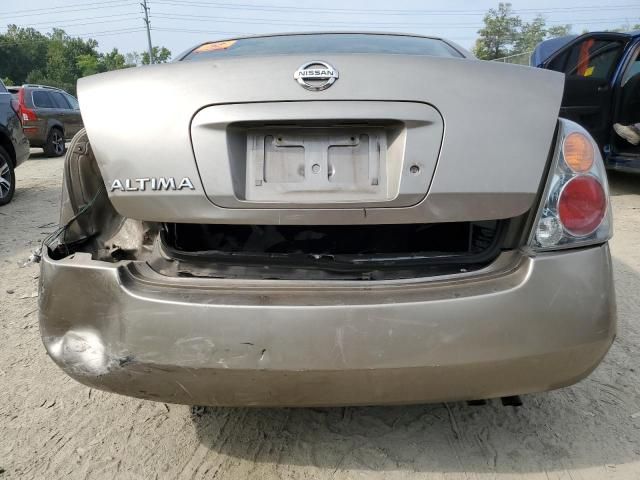 2004 Nissan Altima Base