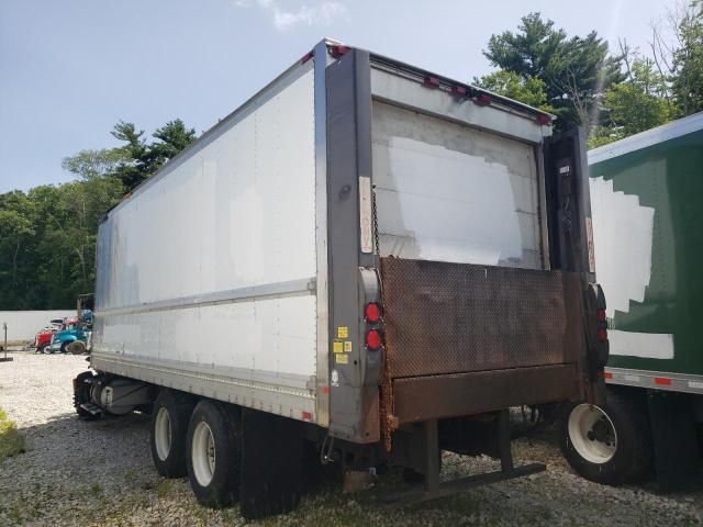 2001 Freightliner Medium Conventional FL112