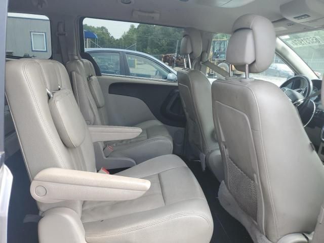 2013 Chrysler Town & Country Touring