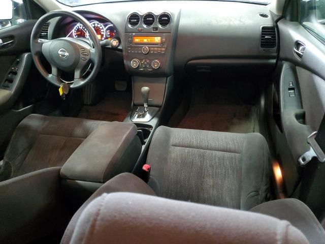 2010 Nissan Altima Base