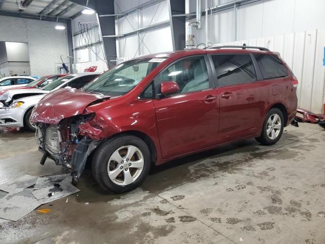 2011 Toyota Sienna LE