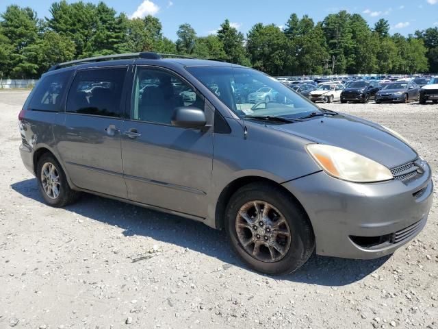 2005 Toyota Sienna LE