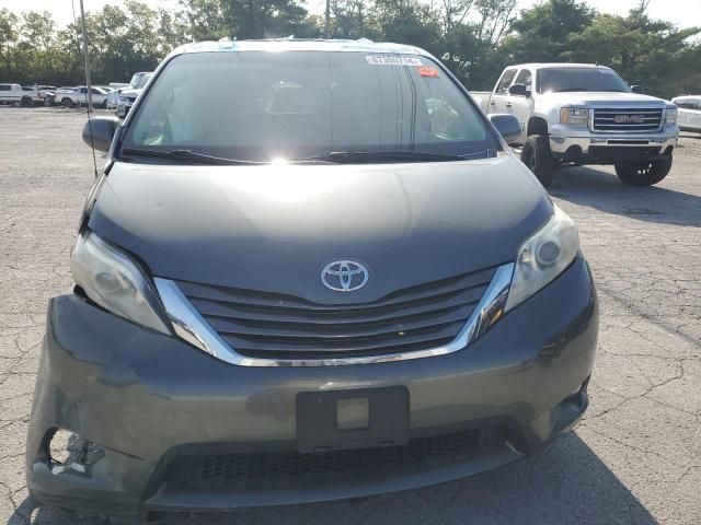 2011 Toyota Sienna XLE