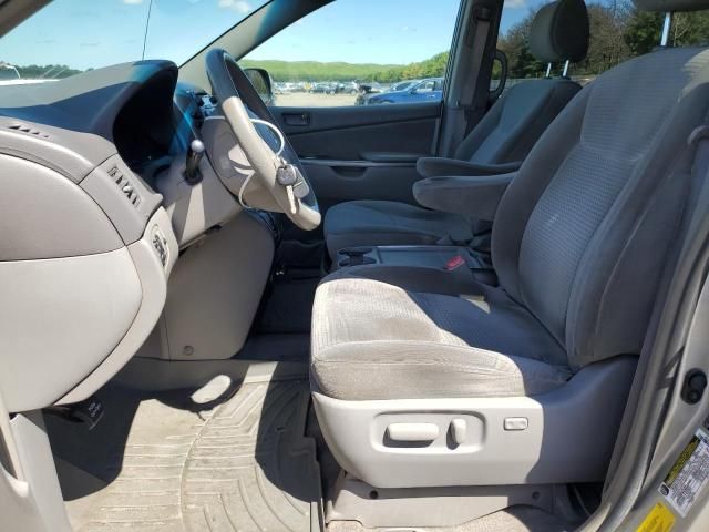 2006 Toyota Sienna CE