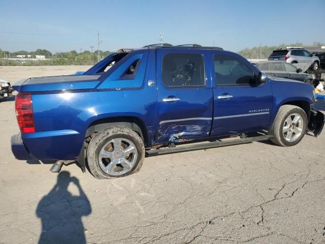 2013 Chevrolet Avalanche LTZ