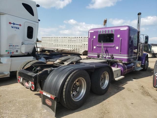 2014 Peterbilt 389