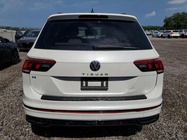 2023 Volkswagen Tiguan SE R-LINE Black