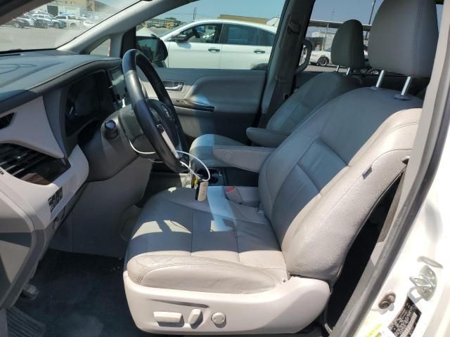 2015 Toyota Sienna XLE