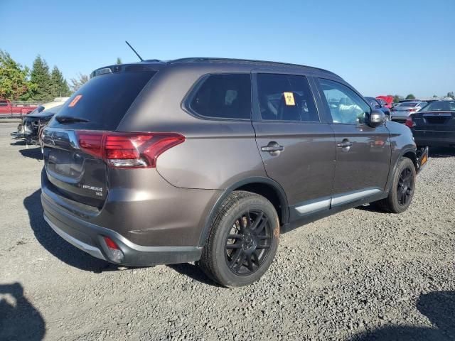 2016 Mitsubishi Outlander SE