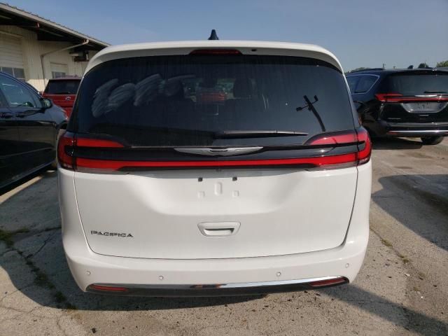 2024 Chrysler Pacifica Touring