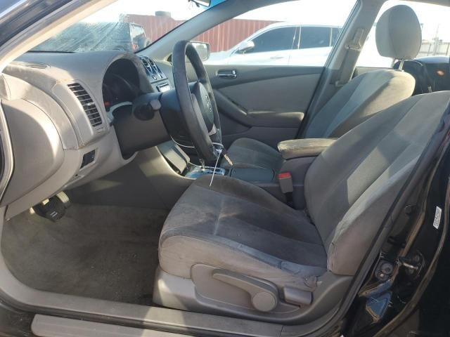 2010 Nissan Altima Base