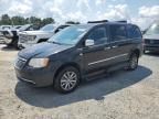 2014 Chrysler Town & Country Touring L