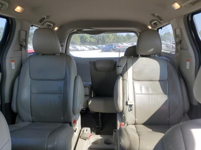 2015 Toyota Sienna XLE