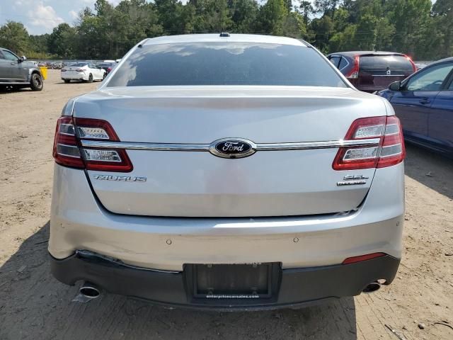 2018 Ford Taurus SEL