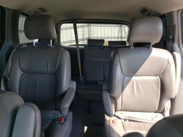 2004 Toyota Sienna XLE