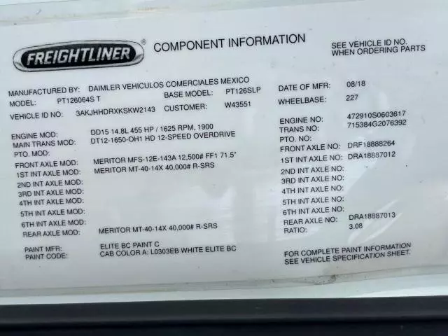 2019 Freightliner Cascadia 126