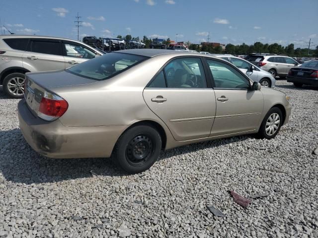 2005 Toyota Camry LE