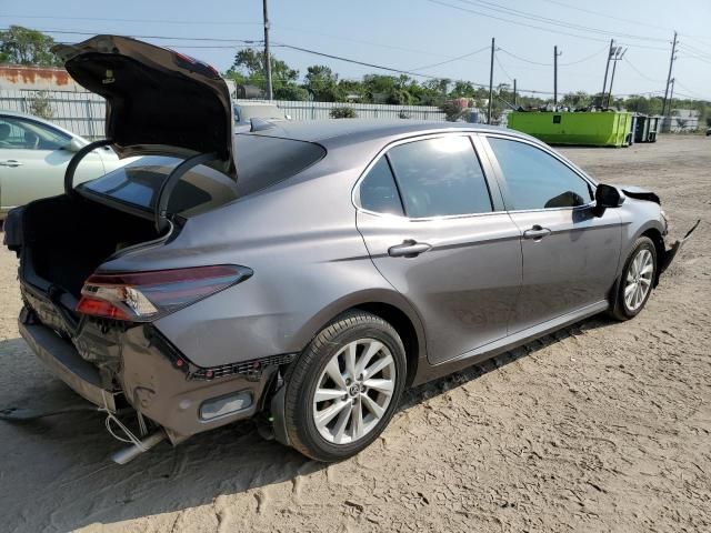 2022 Toyota Camry LE