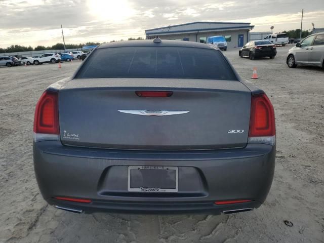 2018 Chrysler 300 Touring