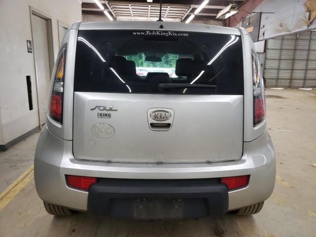 2011 KIA Soul +