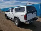 2000 Nissan Frontier Crew Cab XE