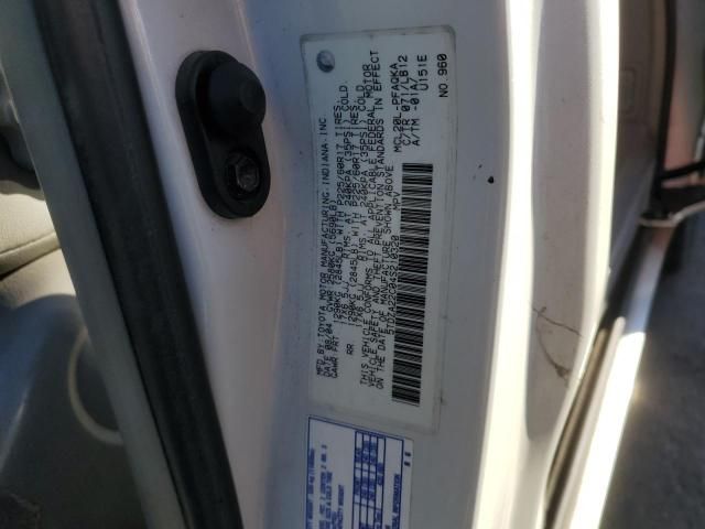 2004 Toyota Sienna XLE