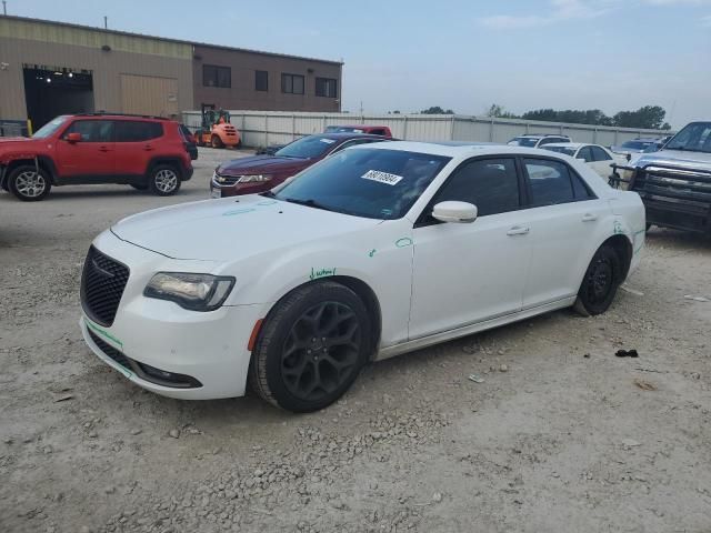 2016 Chrysler 300 S