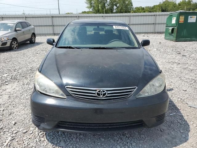 2005 Toyota Camry LE