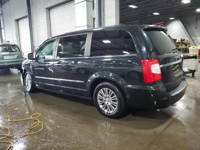 2014 Chrysler Town & Country Touring L