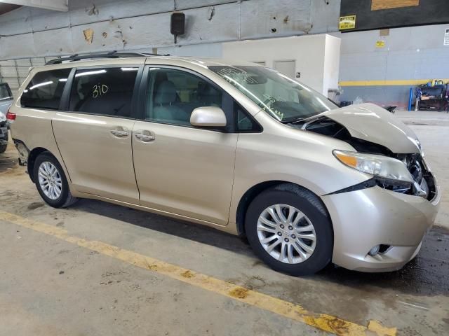 2011 Toyota Sienna XLE