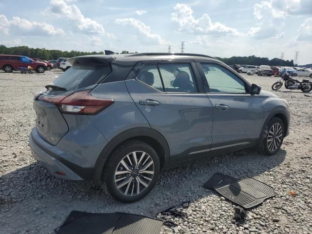 2023 Nissan Kicks SR