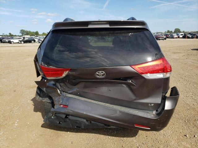 2011 Toyota Sienna LE