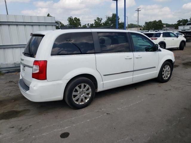 2016 Chrysler Town & Country Touring