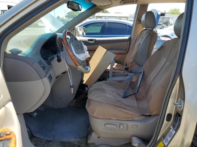 2006 Toyota Sienna XLE