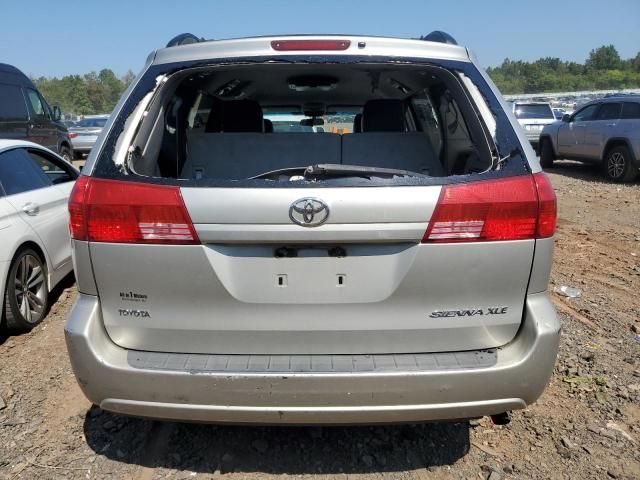 2004 Toyota Sienna XLE