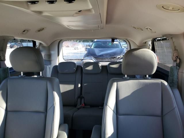 2010 Volkswagen Routan SE