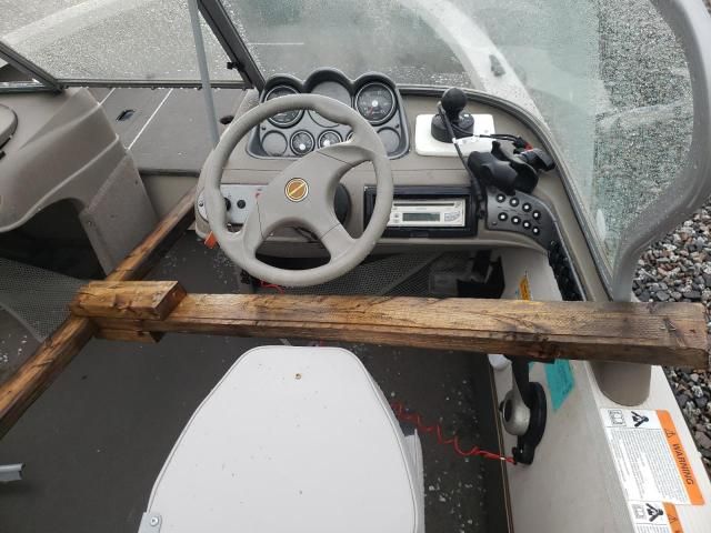 2004 Crestliner Boat TRL