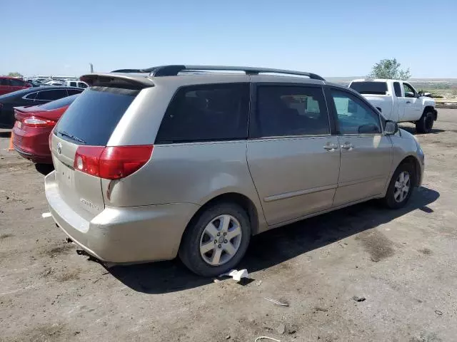 2006 Toyota Sienna CE